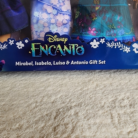 New Disney Encanto Barbie size doll gift set of Luisa Mirabel Isabella Antonio - Picture 4 of 7